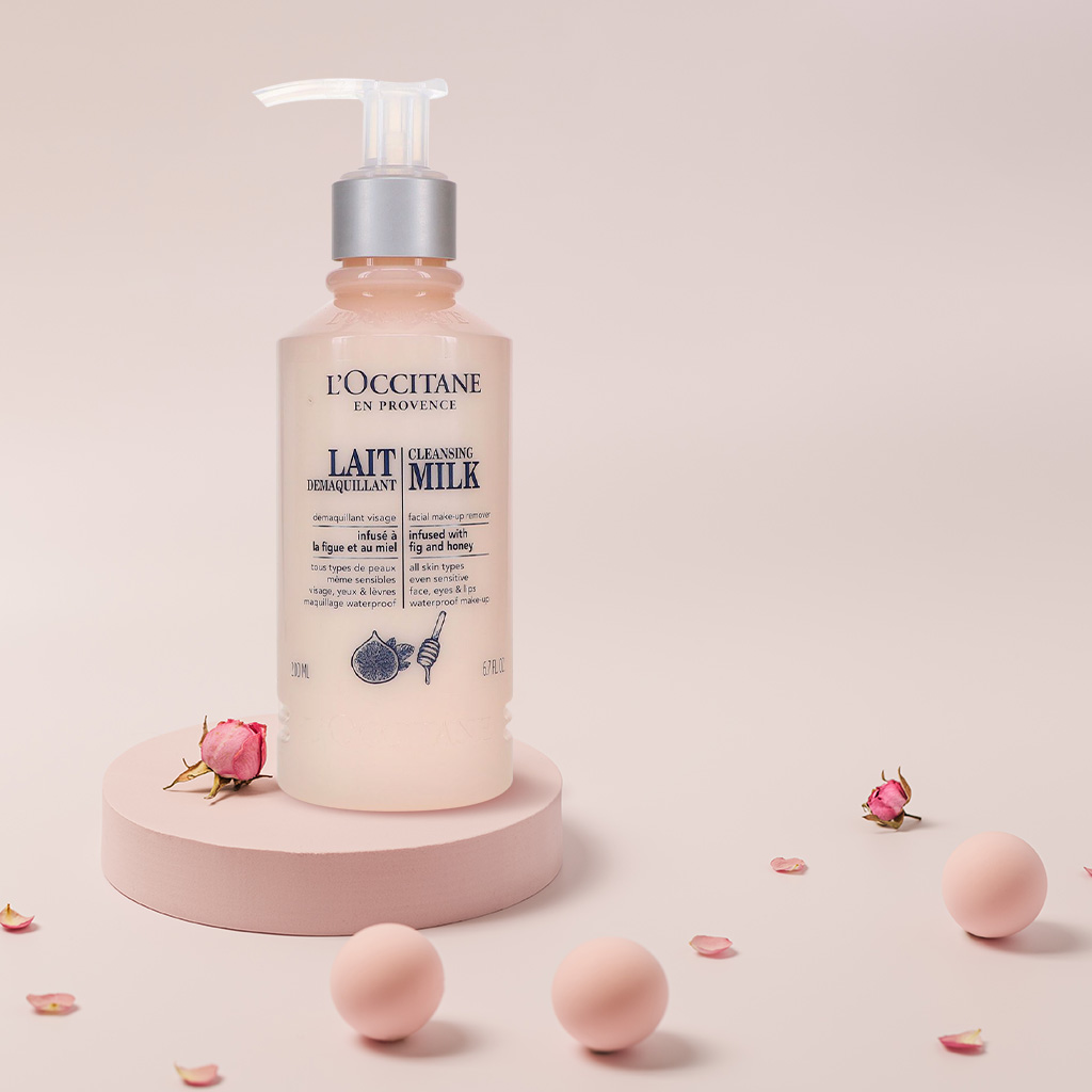 03 L'Occitane Cleansing Milk Facial Makeup Remover (761)